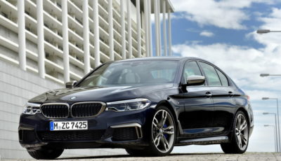 BMW 5シリーズセダンのM550i xDrive