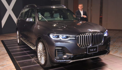 BMW X7 発表会