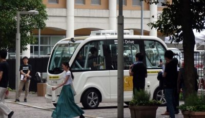 歩行者や一般車両を自動的にセンシングして停止。停止時間が長くなることもあったが、走行自体はスムーズそのものだった