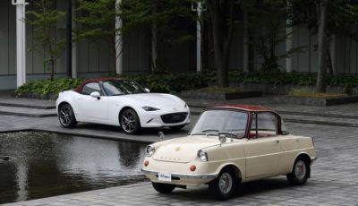 マツダロードスター100周年記念車とマツダR360クーペ