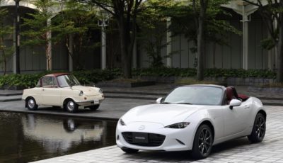 マツダ ロードスター と R360クーペ 100周年特別記念車