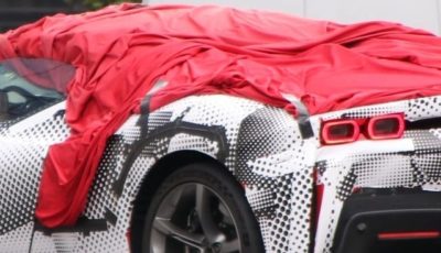 フェラーリ SF90 スパイダー（仮）開発車両（スクープ写真）