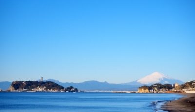 江の島（写真左の島）