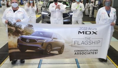 ホンダの米国オハイオ州イーストリバティ工場で生産を開始したアキュラ MDX 新型