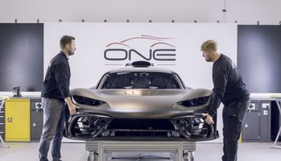 英国の専用工場で生産を開始したメルセデスAMG ワン