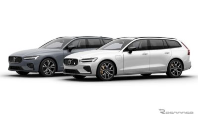 ボルボ V60アルティメット B4 ダークエディション（左）/V60リチャージ ポールスター エンジニアード（右）