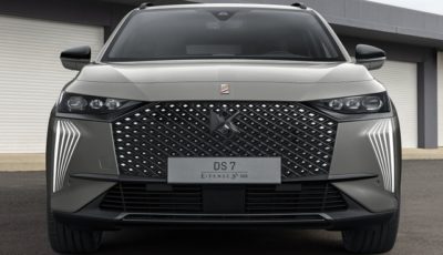 DS 7 改良新型の「E-TENSE 4x4 360」