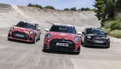 MINI「JCW」新型のプロトタイプ