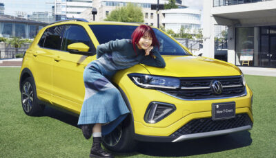 VW Tクロス 改良新型とTVCMキャラクターのAiNA THE ENDさん