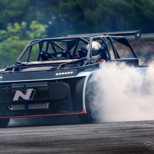 ヒョンデの次世代スポーツEVのテスト車両（ローリングラボ）『RN24』