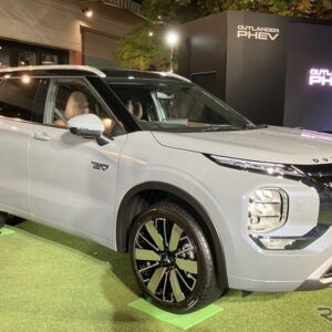 三菱 アウトランダーPHEV 改良新型